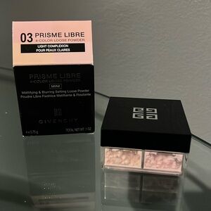 Givenchy Mini Prisme Libre Mattifying & blurring Setting loose Powder.#03 BNIB